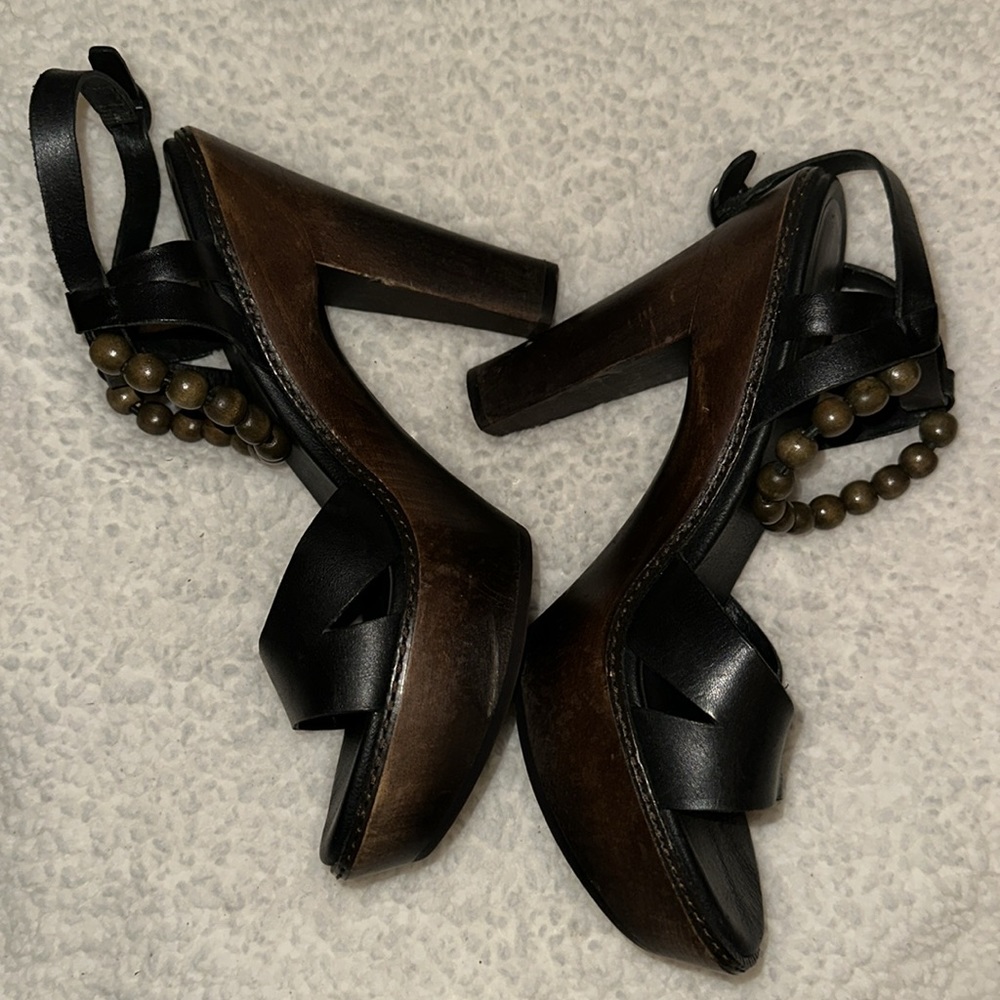 Ugg black sandals - Picture 3 of 6